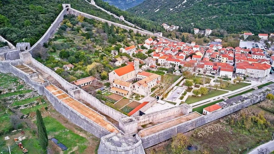 Private Mostar, Ston and Kravice Waterfalls - Costumizable - Who should book this trip?