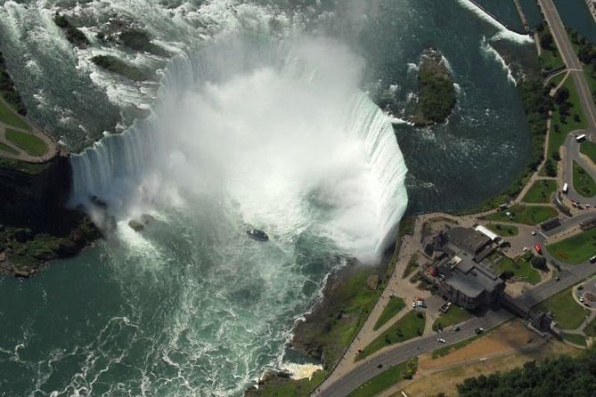 Private Tour: Romantic Niagara Falls Helicopter Flight - Seeing Niagara Falls from the helicopter