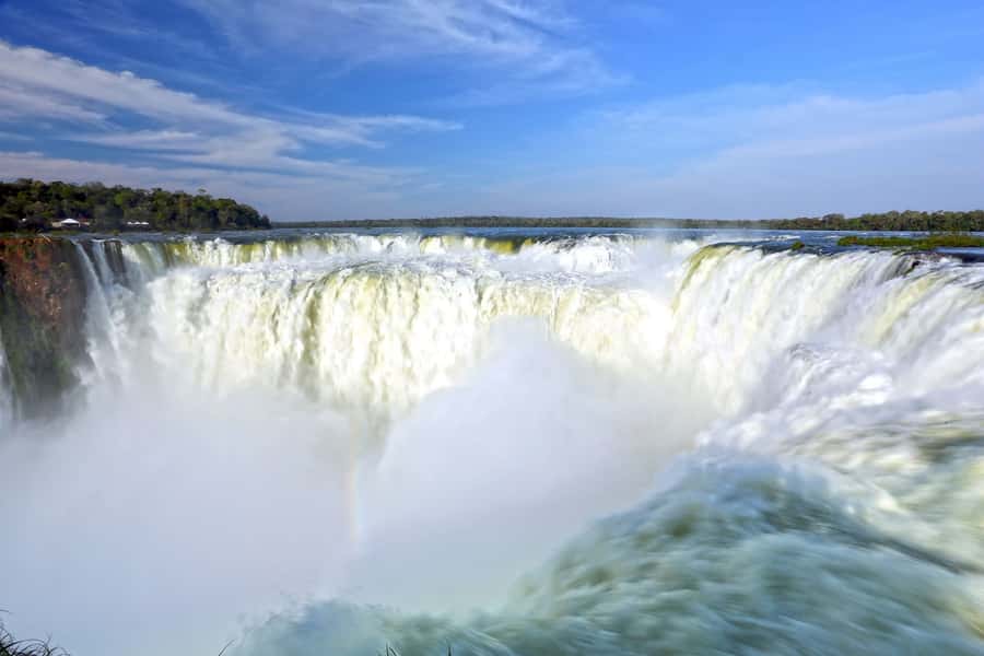 Puerto Iguazu: Iguazu Falls Argentinian Side Full-Day Tour - Why the Argentine side deserves a full day