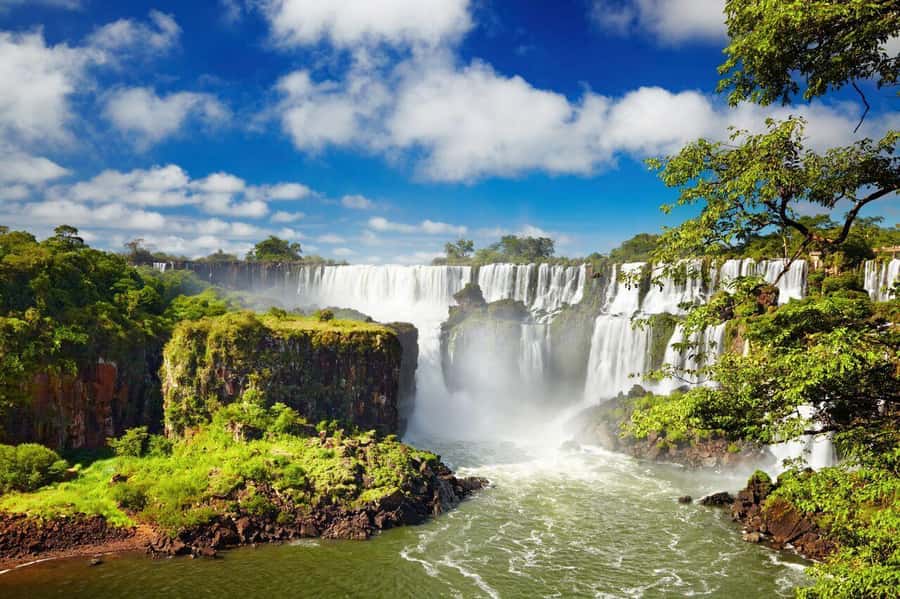 Puerto Iguazu: Iguazu Falls Argentinian Side Full-Day Tour - The Upper Circuit: broad views over the falls