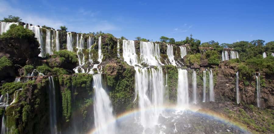 Puerto Iguazu: Iguazu Falls Argentinian Side Full-Day Tour - Devil’s Throat: the moment the park turns loud