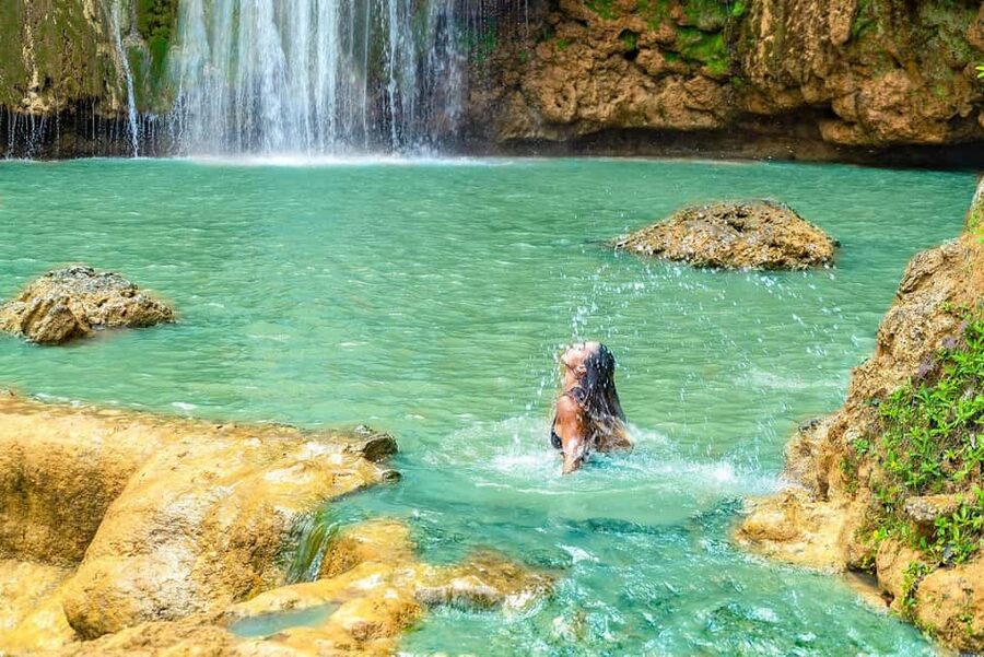 Punta Cana: Samaná Whale Watching, Bacardi & Limon Falls - Guides, languages, and the pace of the day