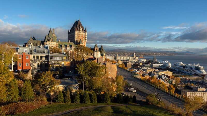 Quebec City: Old Town and Montmorency Falls Bus Tour - Place d’Armes and the upper town