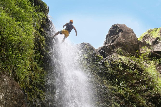 Rappel Maui Waterfalls and Rainforest Cliffs - Meeting near Haiku on the Road to Hana