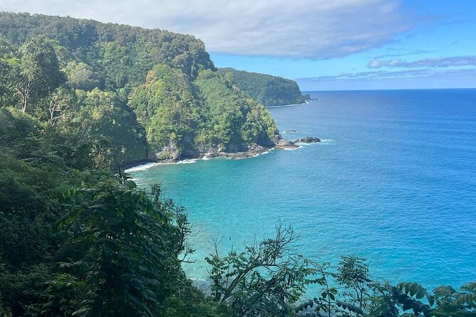 Road To Hana Black Sand Beach Waterfalls & Turtles Tour - Wai’anapanapa gives the tour its strongest moment