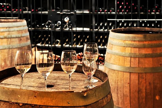Seattle Wine & Snoqualmie Falls Highlights Tour - Boehms Candies and a Swiss-style finish
