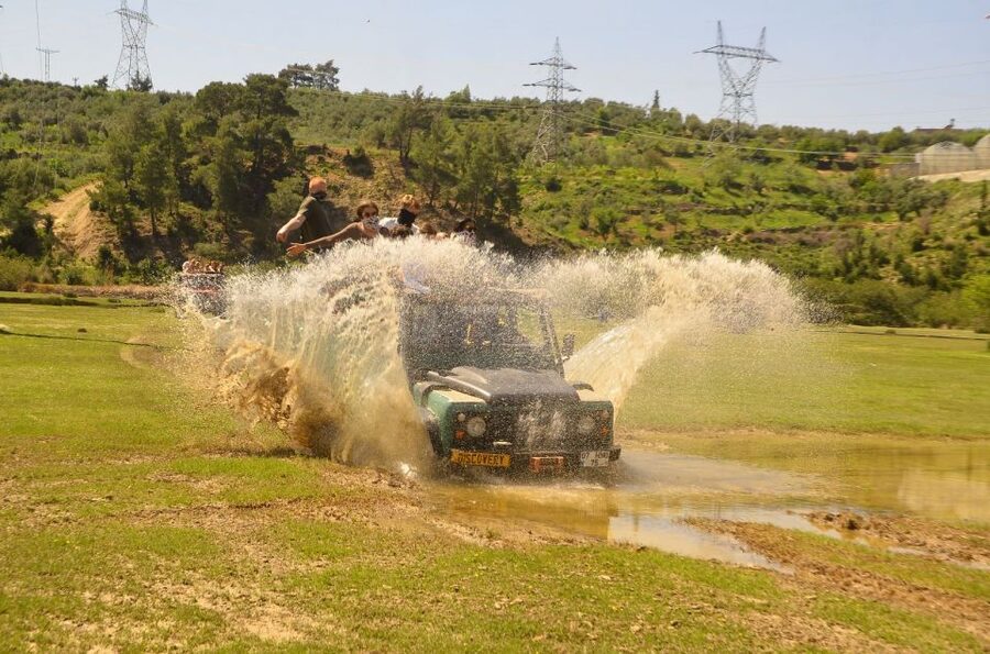 Side: Green Canyon and Waterfall Jeep Safari with Lunch - Practical packing advice for a dusty, wet day