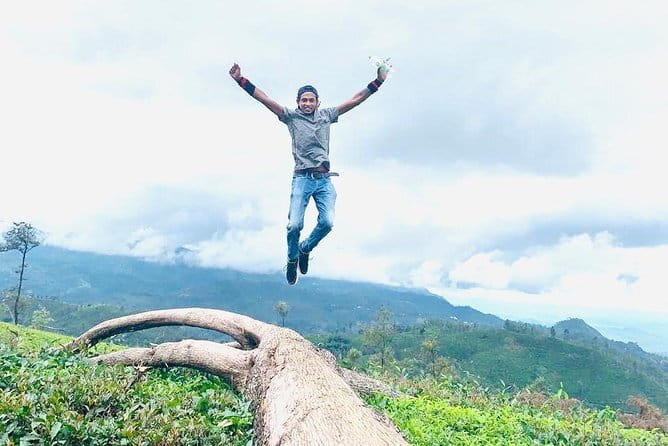 Sightseeing tour Ella & Diyaluma waterfall by car - Starting early at Little Adam’s Peak