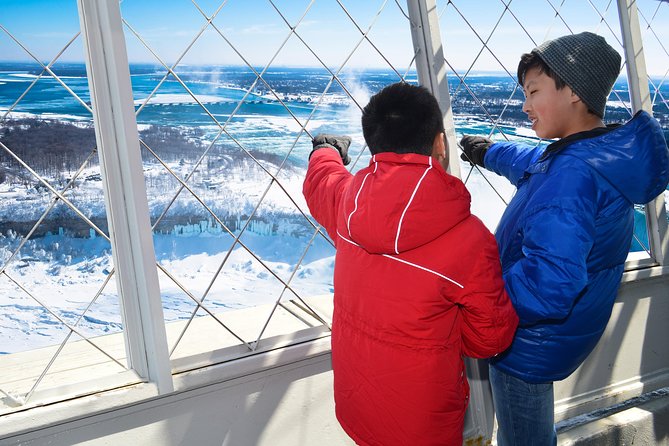 Skylon Tower, Niagara Falls Ontario Observation Deck Admission - Combining the deck with dinner
