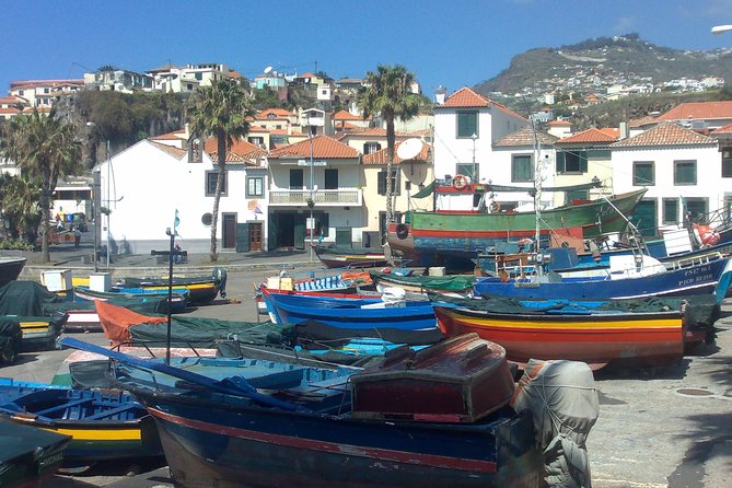 Small Group West Tour Waterfalls & Fanal Forest Tour - Porto Moniz: two hours for pools and lunch