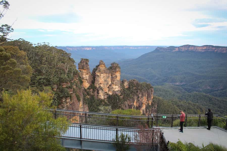 Sydney: Luxury Blue Mountains Adventure with Wentworth Falls - The guides shape the experience
