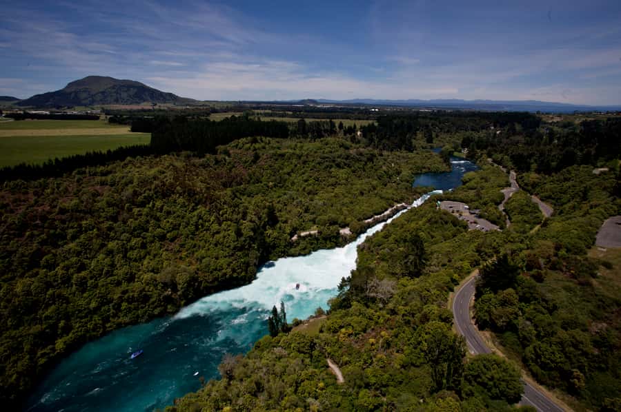 Taupō: Huka Falls 30-Minute Jet Boat Experience - How wet and cold will you get?