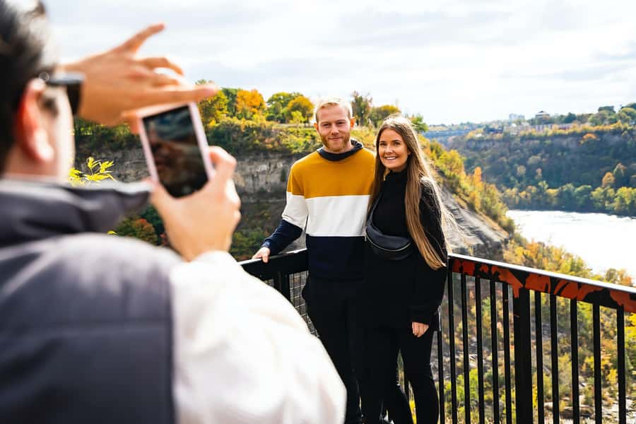 Toronto: Falls Day Tour with Boat Cruise & Niagara-the-Lake - The 90-minute ride from Toronto