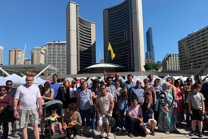 Toronto & Niagara Falls 2 Days Tour - Niagara City Cruises brings you close to the spray