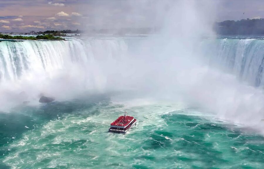 Toronto: Niagara Falls, Boat Ride & Journey Behind the Falls - Walking behind the Canadian Horseshoe Falls