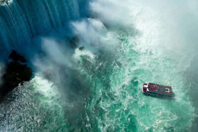 Niagara Falls Tour with Cruise and Behind The Falls