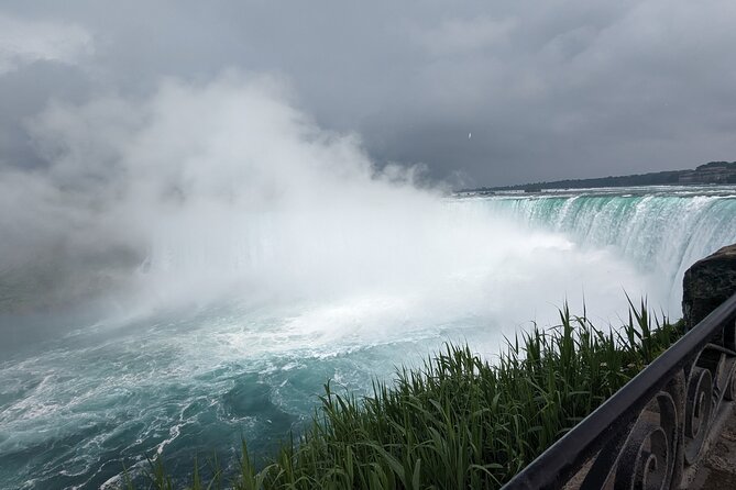 Toronto: Niagara Falls VIP Private Luxury SUV Tour - Journey Behind the Falls adds a second angle