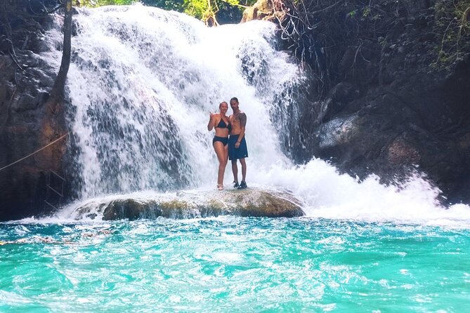 Tour to Copalitilla Magical Waterfalls from Huatulco with admission included - The long road from Huatulco to Copalitilla