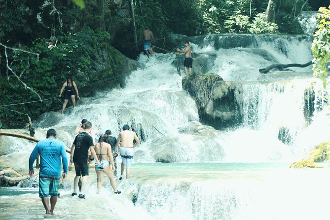 Tour to Copalitilla Magical Waterfalls from Huatulco with admission included - Reaching the Magical Waterfalls