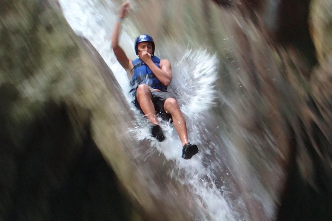 Triple fun! Monkeyland + Damajagua Waterfalls + Buggies from Puerto Plata - Monkeyland and the squirrel monkey encounter