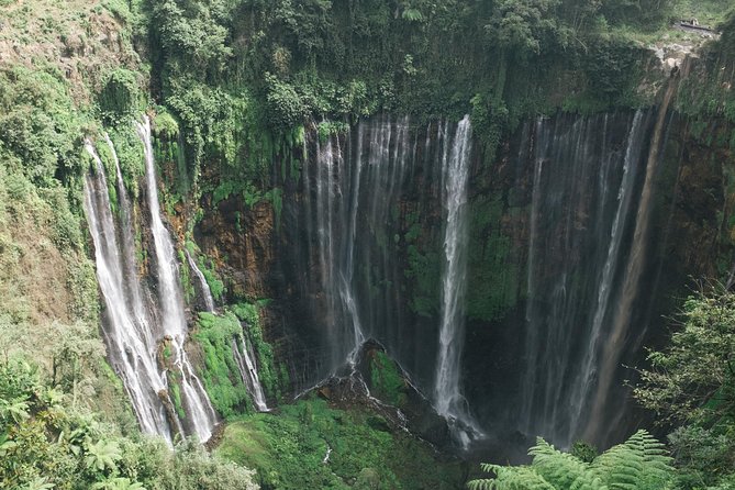 Tumpak Sewu Waterfall & Tetes Cave: A Trip from Malang & Surabaya - The 10-minute walk to Tumpak Sewu’s top view