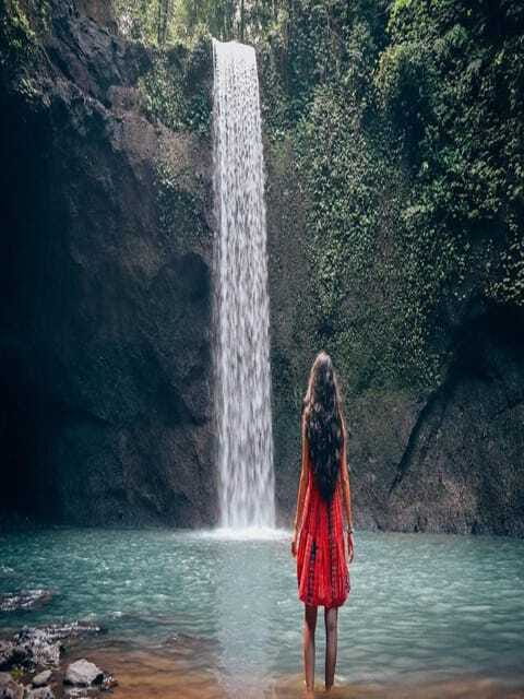 Ubud: 4 Waterfalls Tour with Private Driver - Suwat Waterfall is a relaxed final water stop