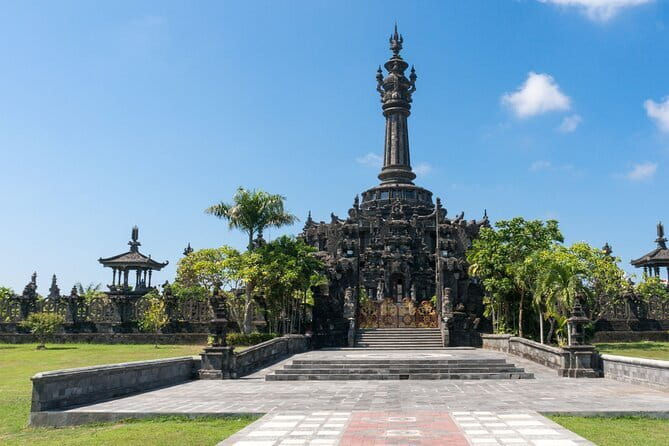 Ubud Full-Day Private Tour: Waterfall, Temple, Rice Terrace. - Tegalalang Rice Terrace and the working countryside