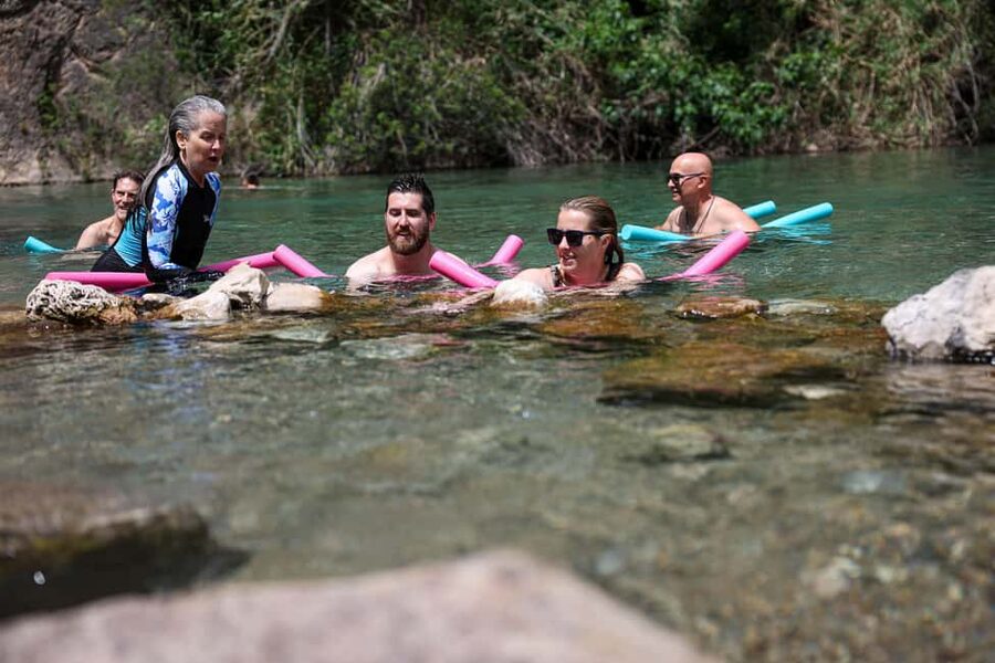 Valencia: Montanejos Thermal Spring & Girlfriend Waterfall - Key points at a glance