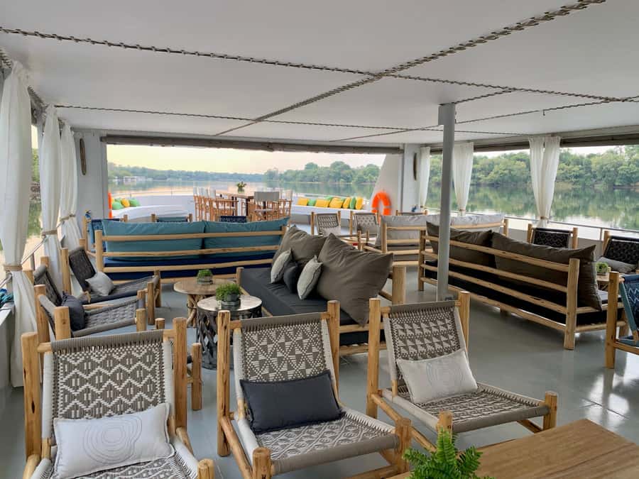 Victoria Falls: Sunset Cruise and Dinner at The Eatery - Key points to know before booking