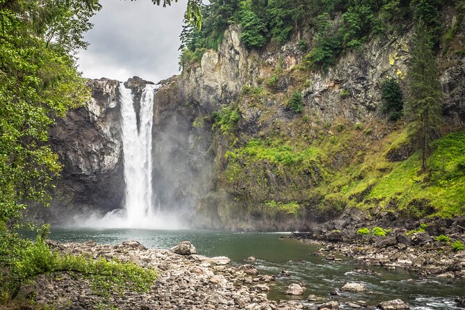 Visit Snoqualmie and Hike to Twin Falls (Transportation included) - What the guide adds to the morning