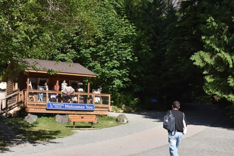 Whistler, Sea to Sky Gondola, and Shannon Falls Day Trip - Whistler Village: three hours to choose your own pace