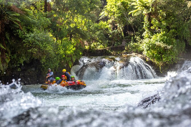 White Water Rafting - Kaituna Cascades, The Originals - The safety briefing sets the tone